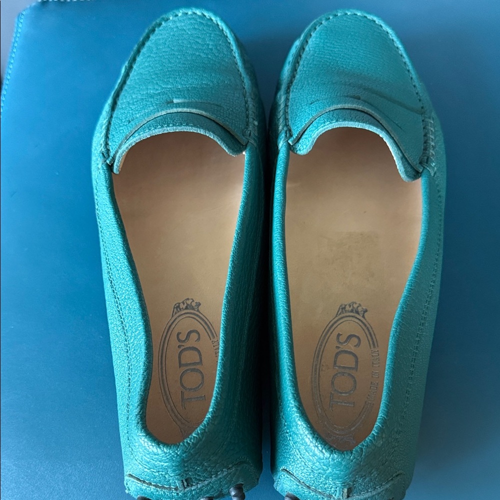 Tod's Gommino Classic Driving Shoe Leather Penny Loafers in Teal Sz 39 - Picture 11 of 13